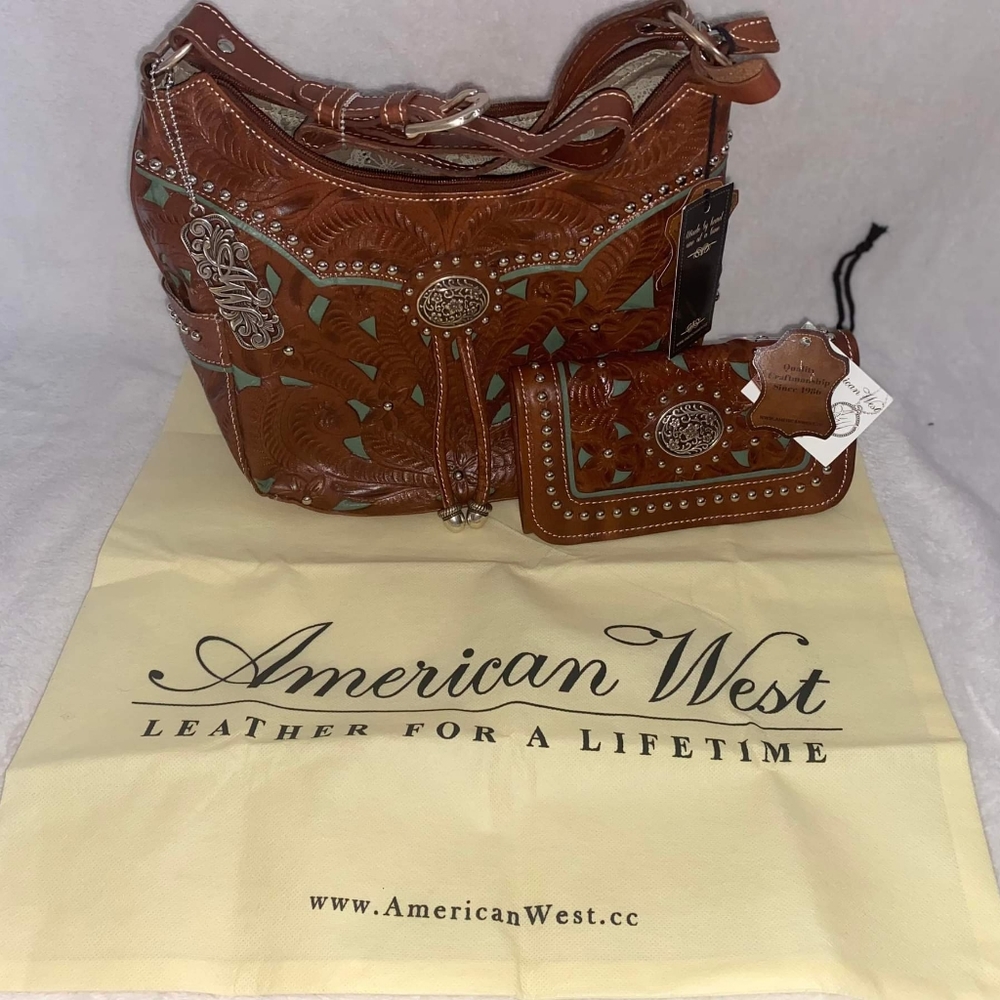 Purse and wallet set